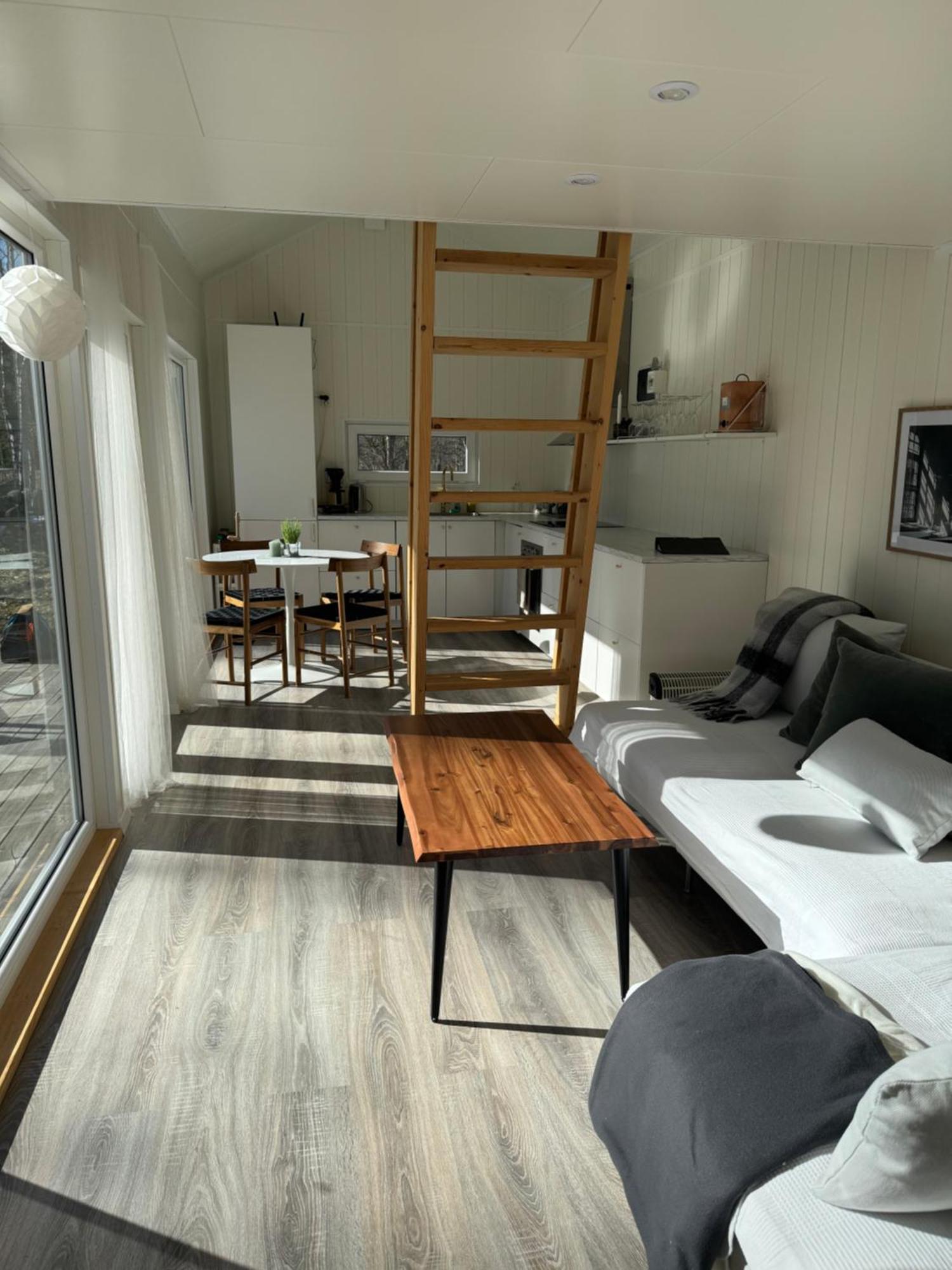 Cabin In The Forest With Spa Bath Västra Torup Exterior foto